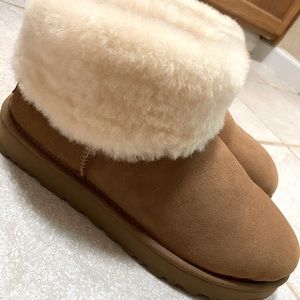UGG Classic Mini Fluff